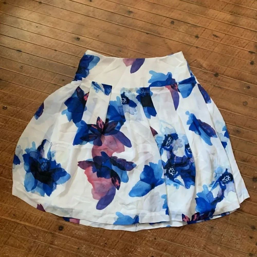 Banana Republic blue & purple watercolor flower 0 Easter skirt